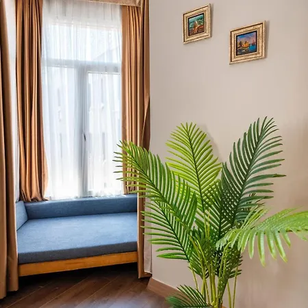 Hotel Leyan